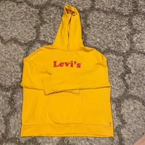 Mustard color Levi’s hoodie